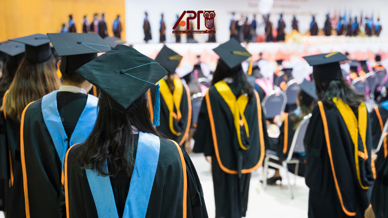 Thành viên Hội đồng quản trị ngân hàng phải có bằng đại học